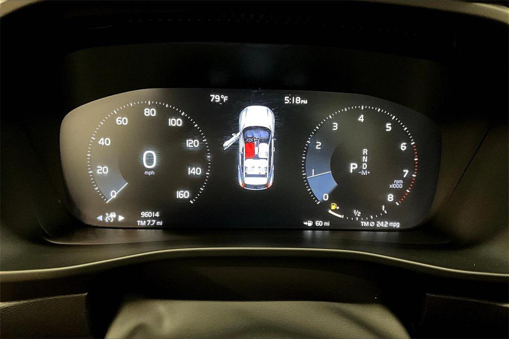 used 2019 Volvo XC40 car, priced at $17,999