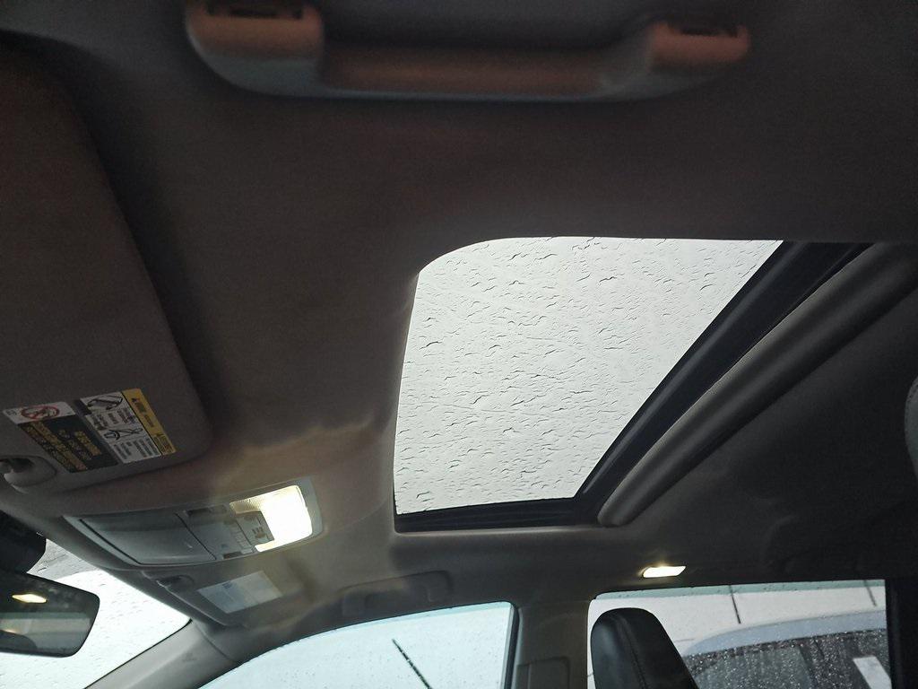 used 2018 Toyota Highlander car, priced at $22,499