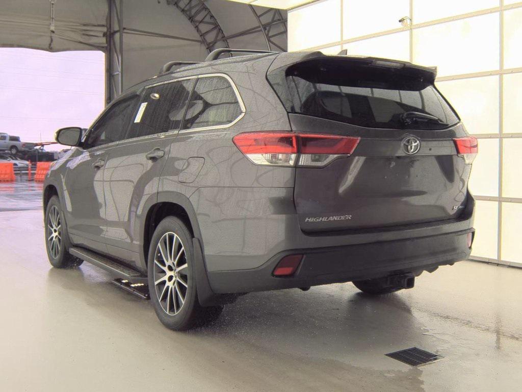 used 2018 Toyota Highlander car, priced at $22,499