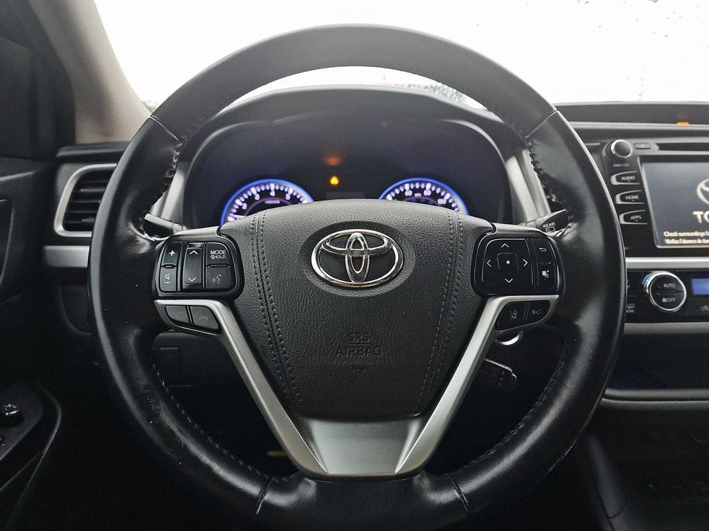 used 2018 Toyota Highlander car, priced at $22,499