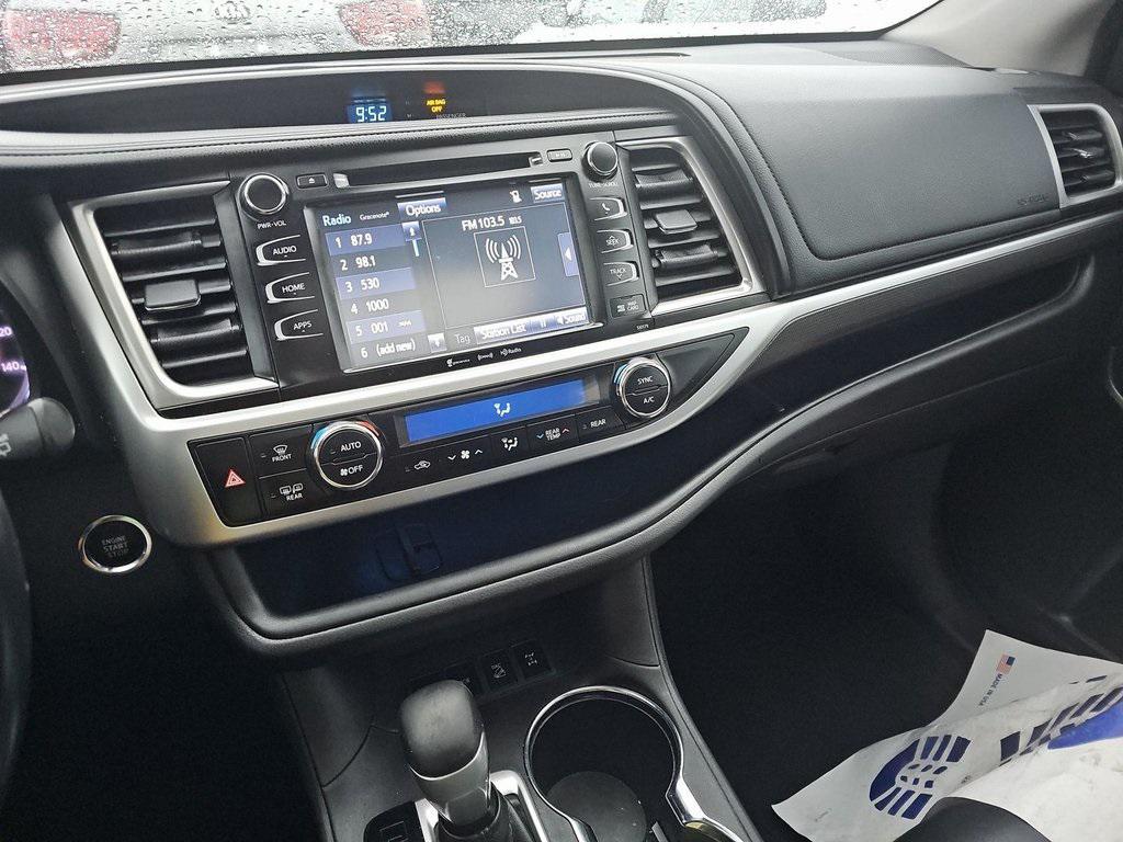 used 2018 Toyota Highlander car, priced at $22,499