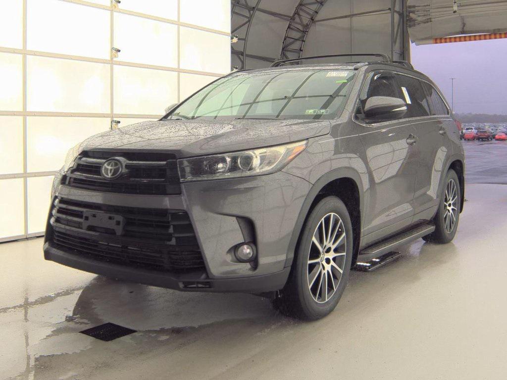 used 2018 Toyota Highlander car, priced at $22,499