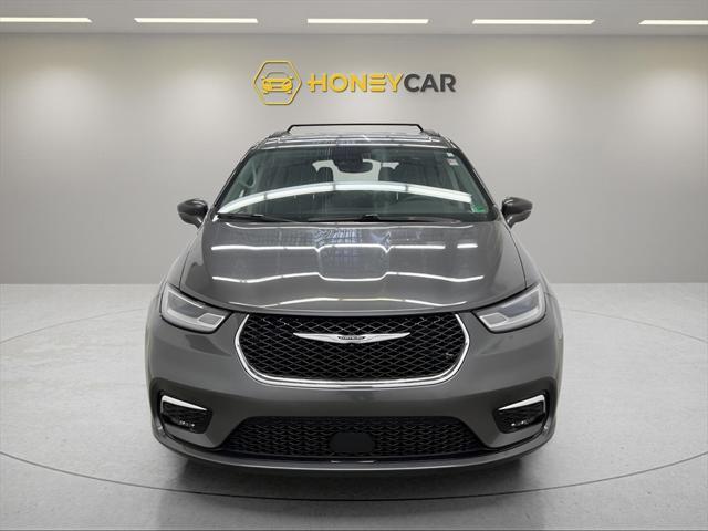 used 2021 Chrysler Pacifica car, priced at $18,999