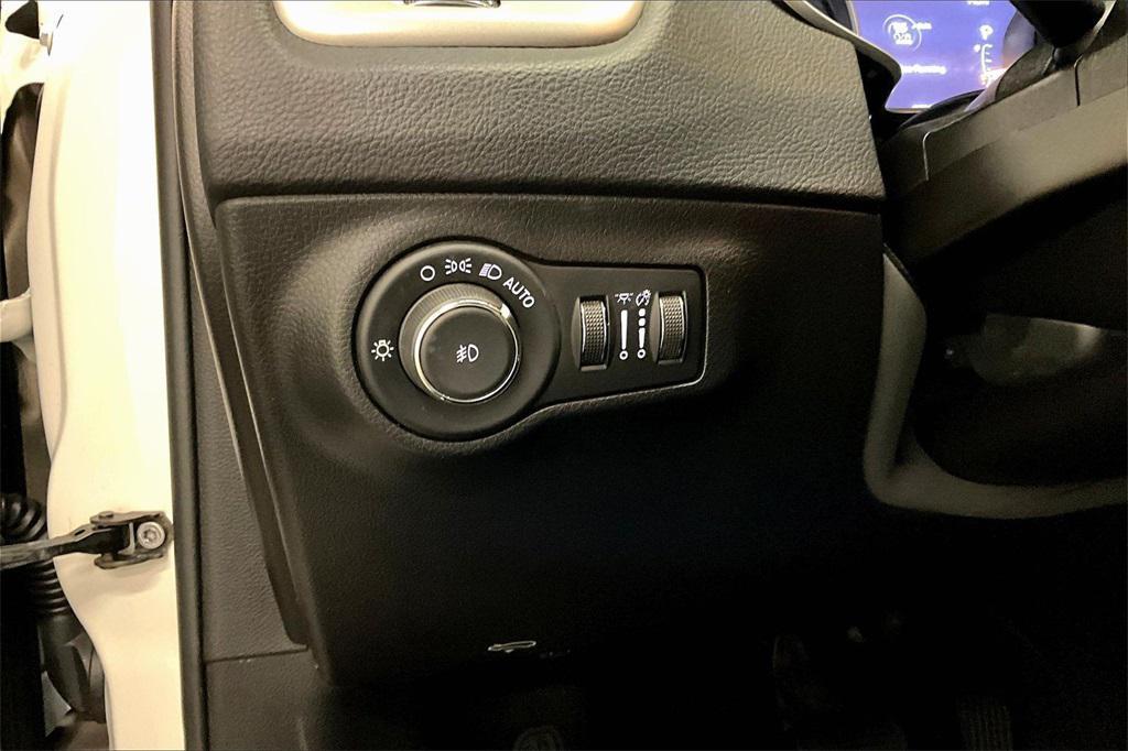 used 2019 Jeep Compass car, priced at $13,489