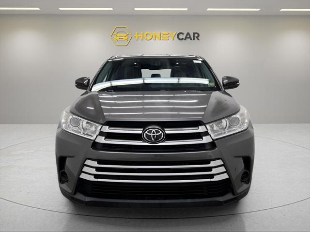 used 2019 Toyota Highlander car, priced at $22,994