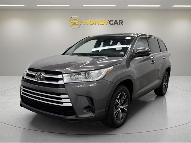 used 2019 Toyota Highlander car, priced at $22,994