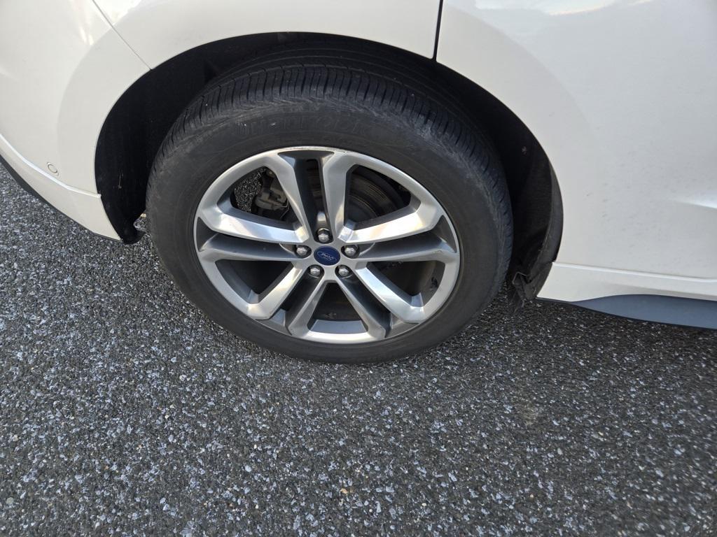 used 2015 Ford Edge car, priced at $10,999