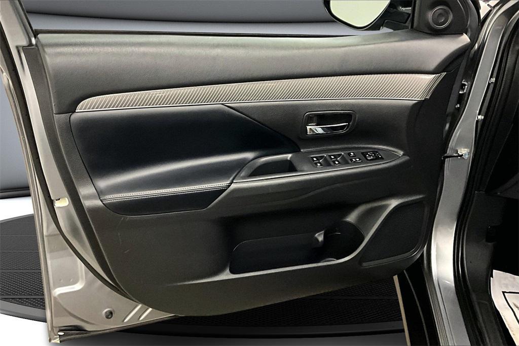 used 2020 Mitsubishi Outlander car, priced at $15,999