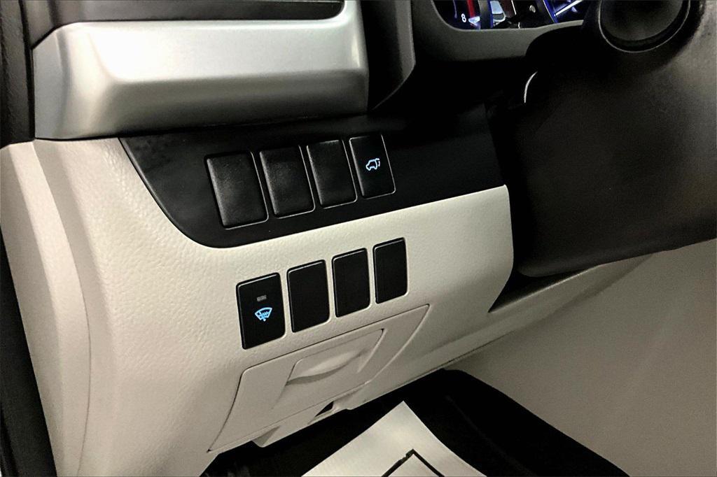 used 2016 Toyota Highlander car, priced at $15,499