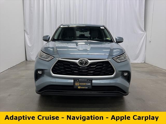 used 2020 Toyota Highlander car, priced at $27,999