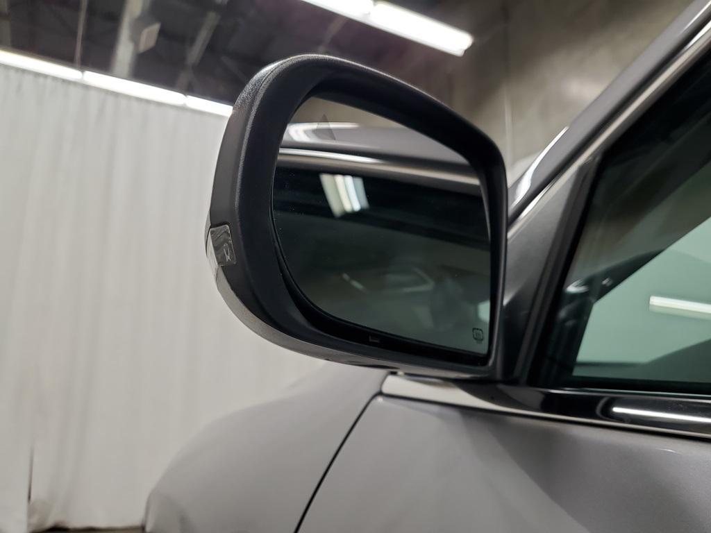 used 2021 Jeep Cherokee car, priced at $19,399