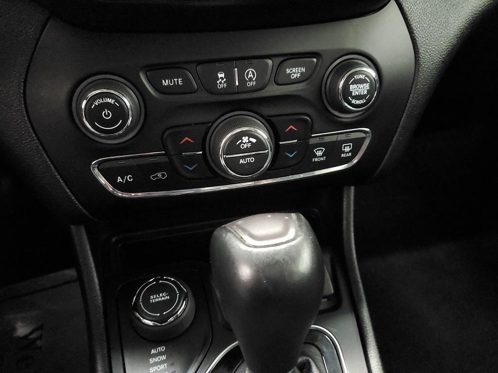 used 2021 Jeep Cherokee car, priced at $19,399