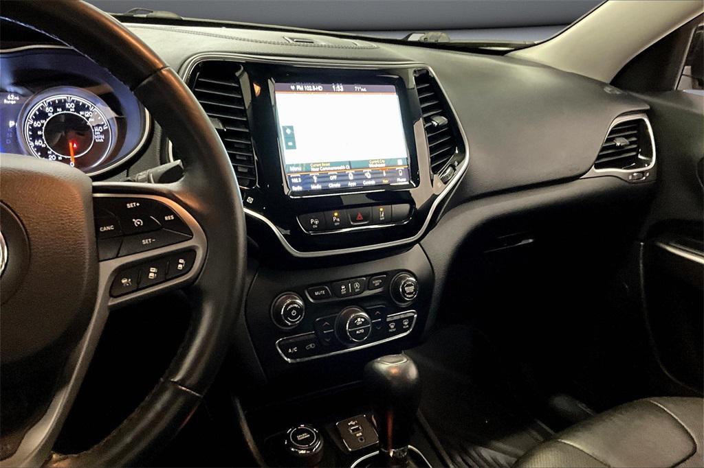 used 2019 Jeep Cherokee car, priced at $16,497