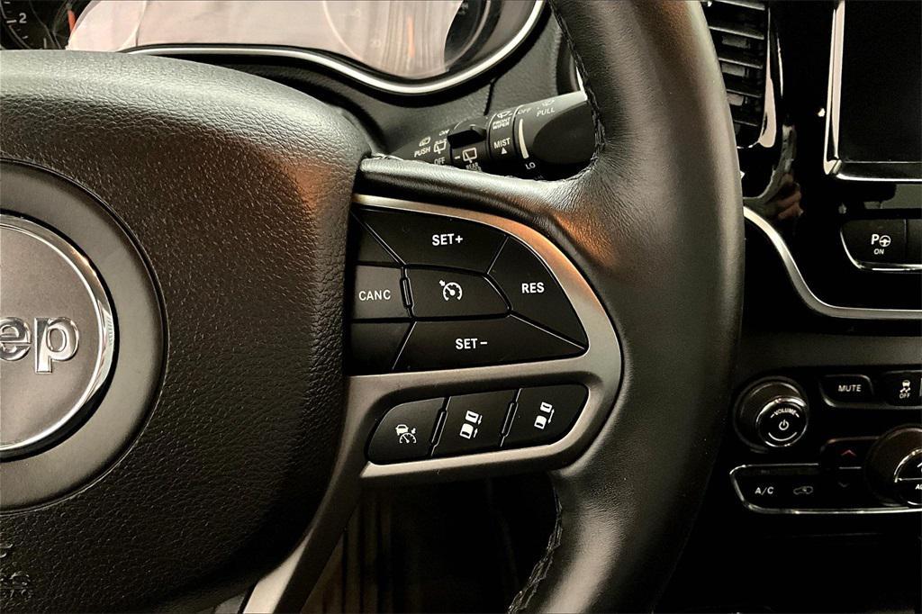 used 2019 Jeep Cherokee car, priced at $16,497
