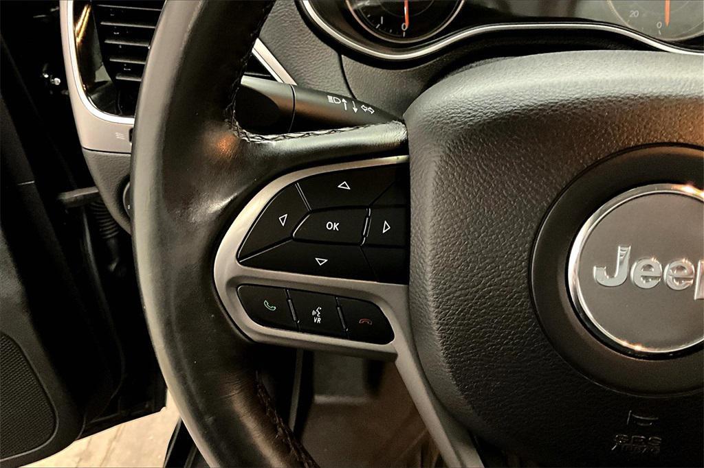 used 2019 Jeep Cherokee car, priced at $16,497