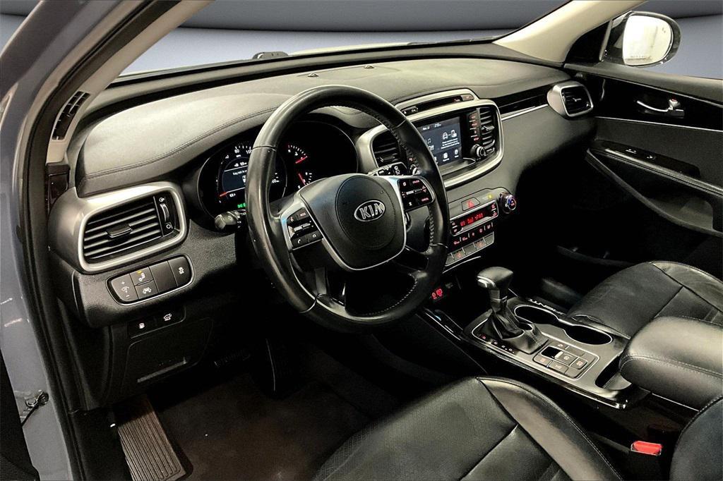used 2019 Kia Sorento car, priced at $15,399