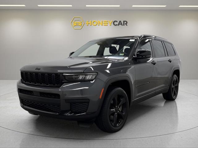 used 2022 Jeep Grand Cherokee L car, priced at $29,994