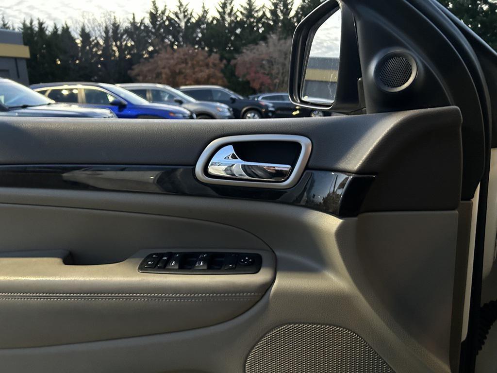 used 2012 Jeep Grand Cherokee car, priced at $7,499