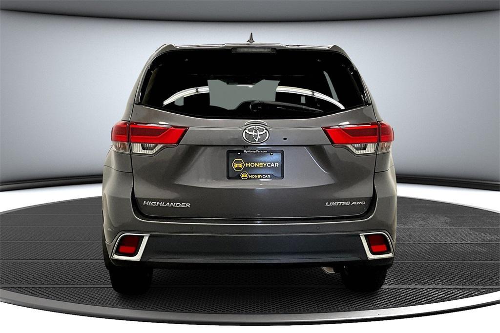 used 2018 Toyota Highlander car, priced at $27,359