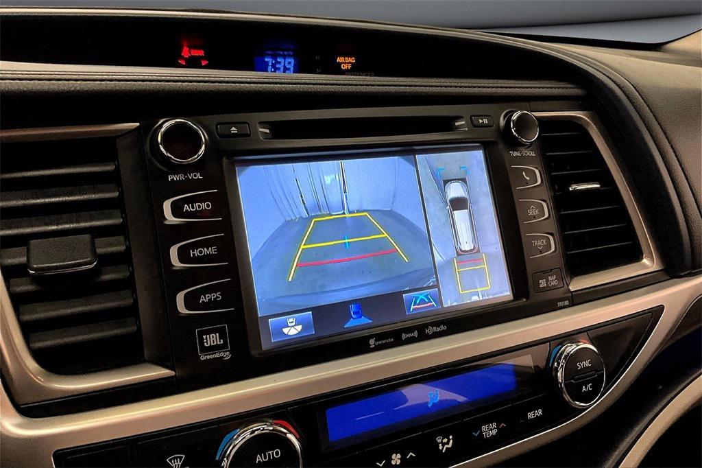 used 2018 Toyota Highlander car, priced at $27,359