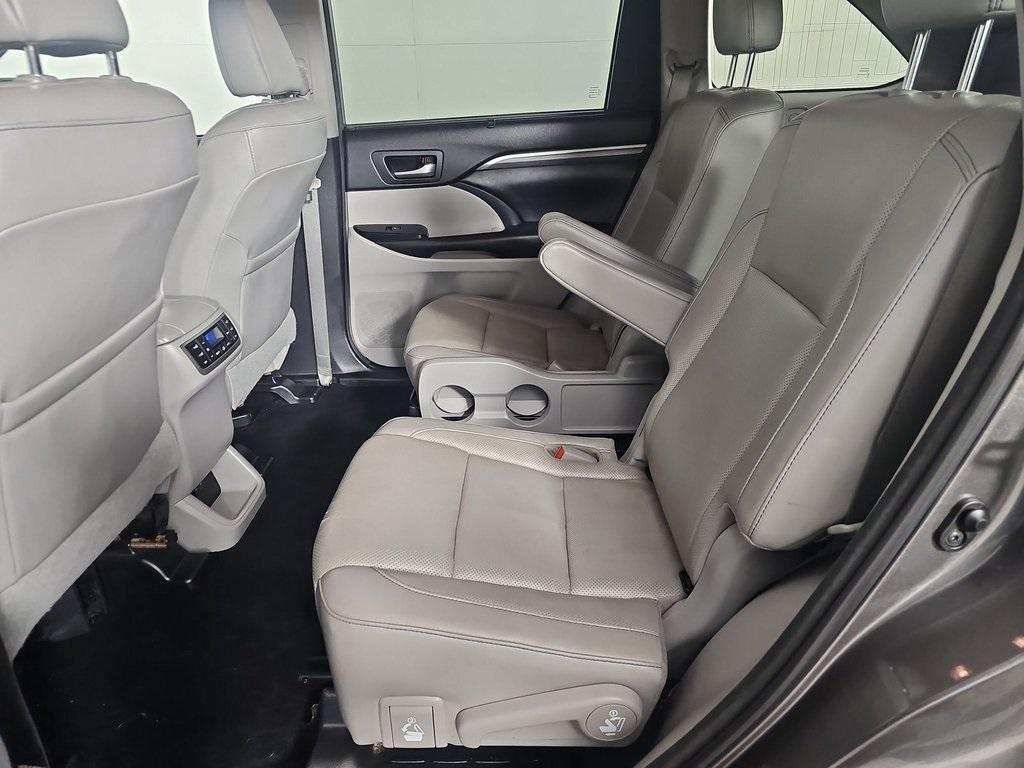 used 2018 Toyota Highlander car, priced at $30,999