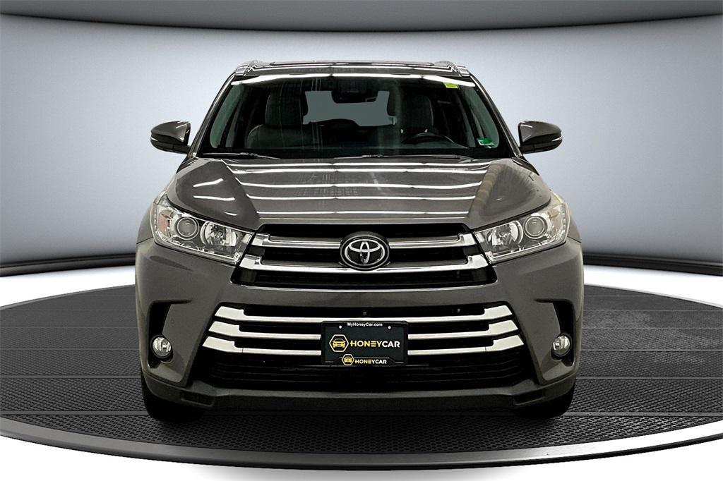 used 2018 Toyota Highlander car, priced at $27,359