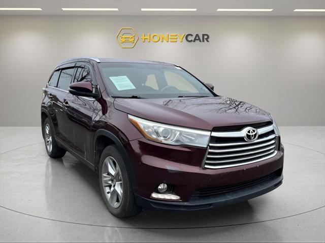 used 2015 Toyota Highlander car, priced at $15,499