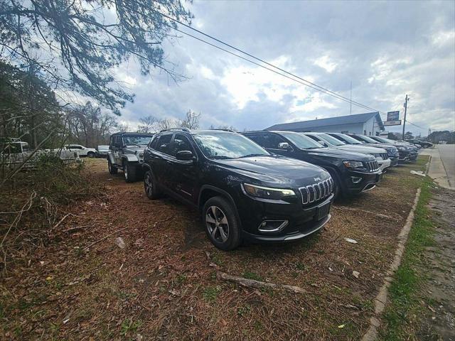 used 2019 Jeep Cherokee car, priced at $16,496