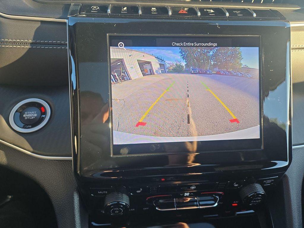 new 2025 Jeep Grand Cherokee car, priced at $41,385