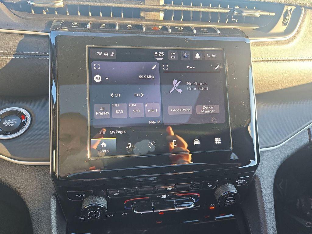 new 2025 Jeep Grand Cherokee car, priced at $41,385