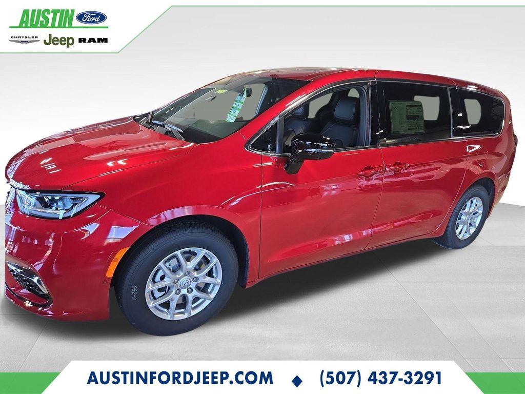 new 2025 Chrysler Pacifica car, priced at $39,490