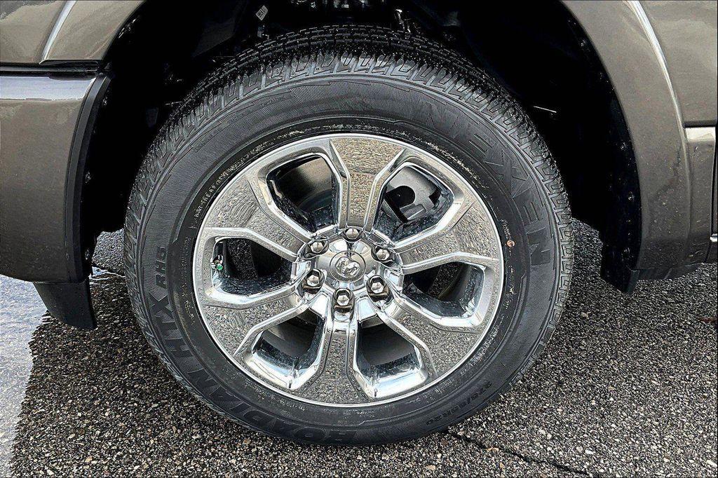 new 2025 Ram 1500 car, priced at $55,990
