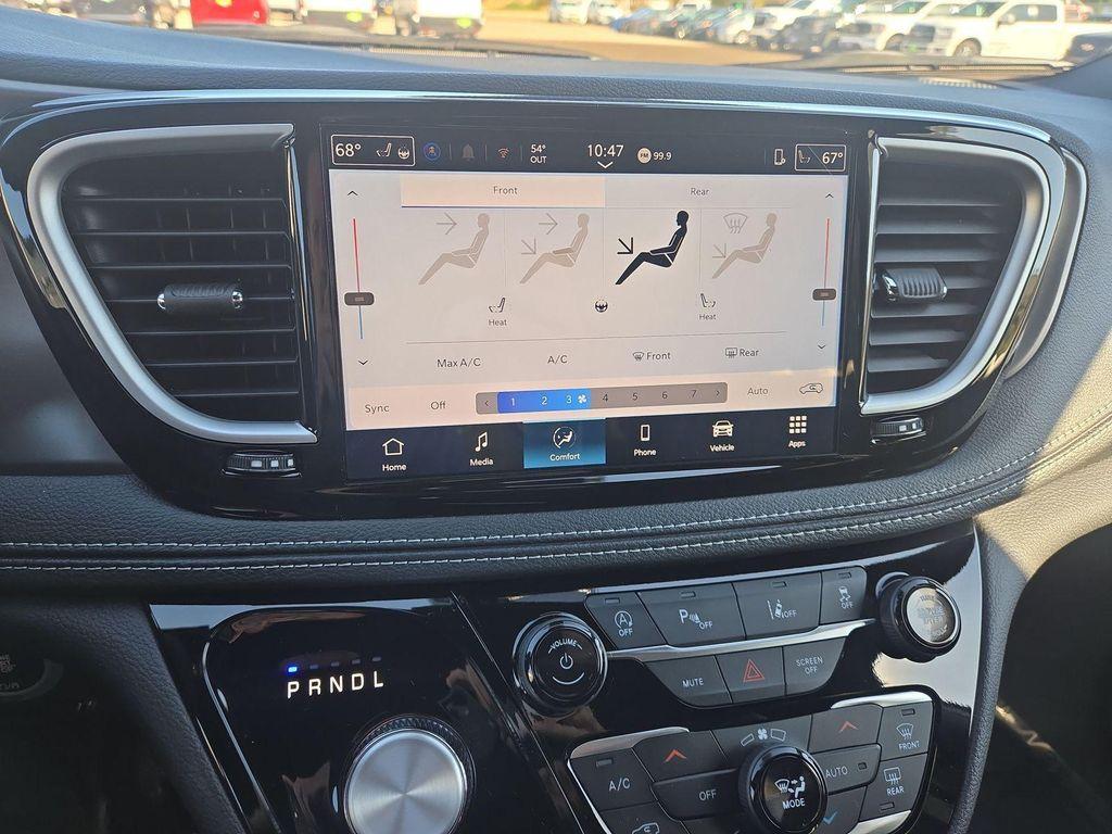 new 2026 Chrysler Pacifica car, priced at $45,453