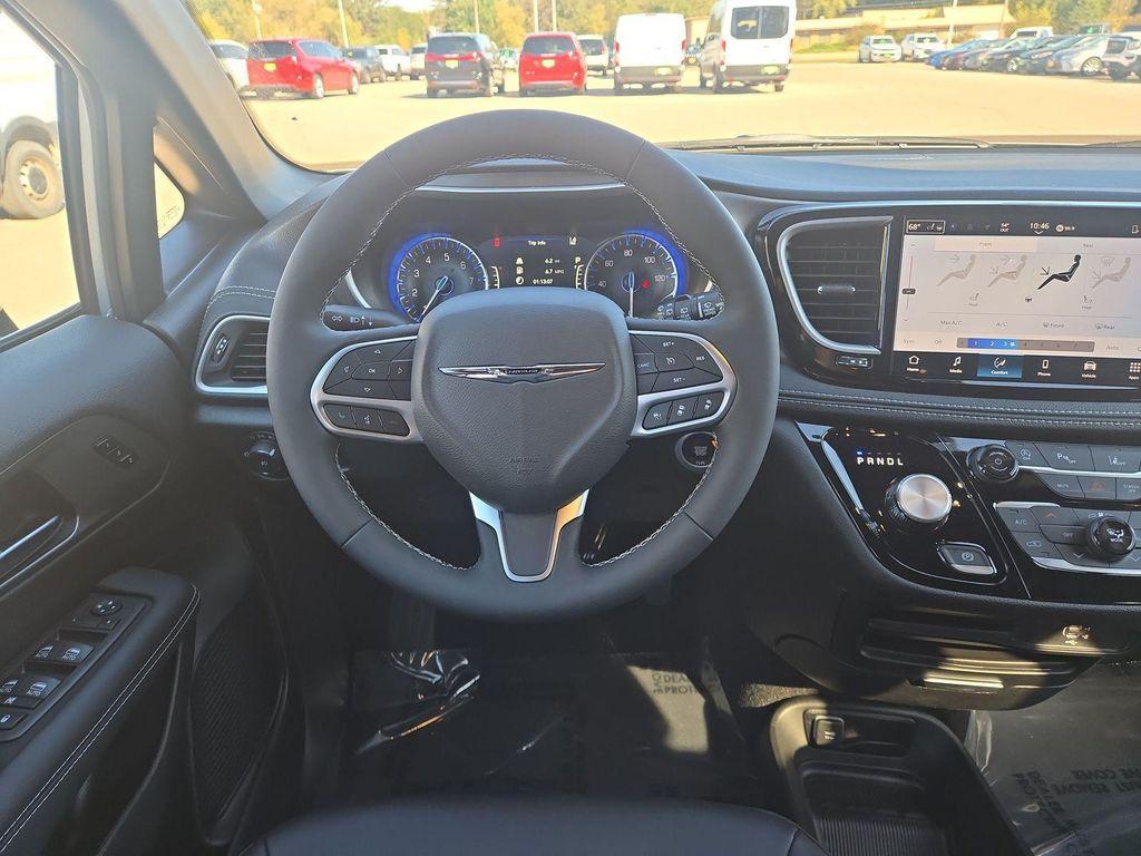new 2026 Chrysler Pacifica car, priced at $45,453
