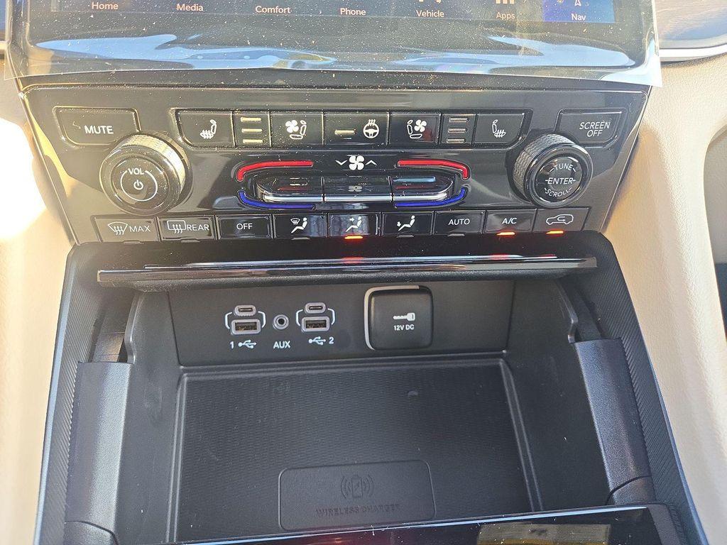 new 2025 Jeep Grand Cherokee L car, priced at $49,548