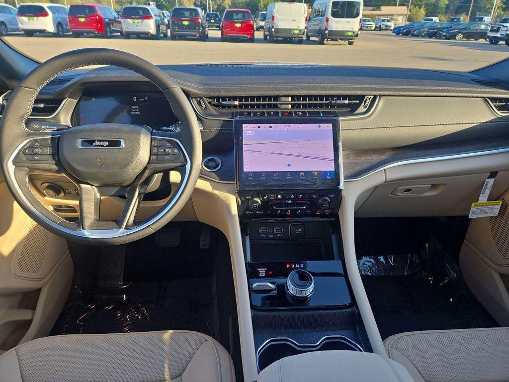 new 2025 Jeep Grand Cherokee L car, priced at $49,548