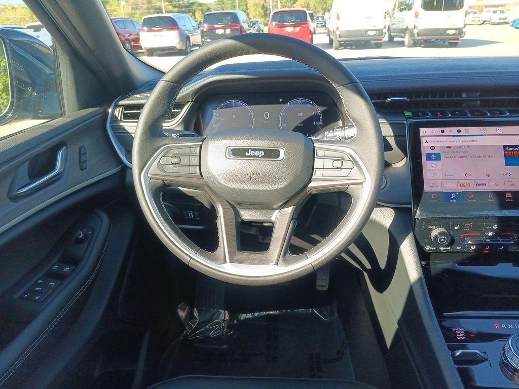 new 2025 Jeep Grand Cherokee car, priced at $43,388