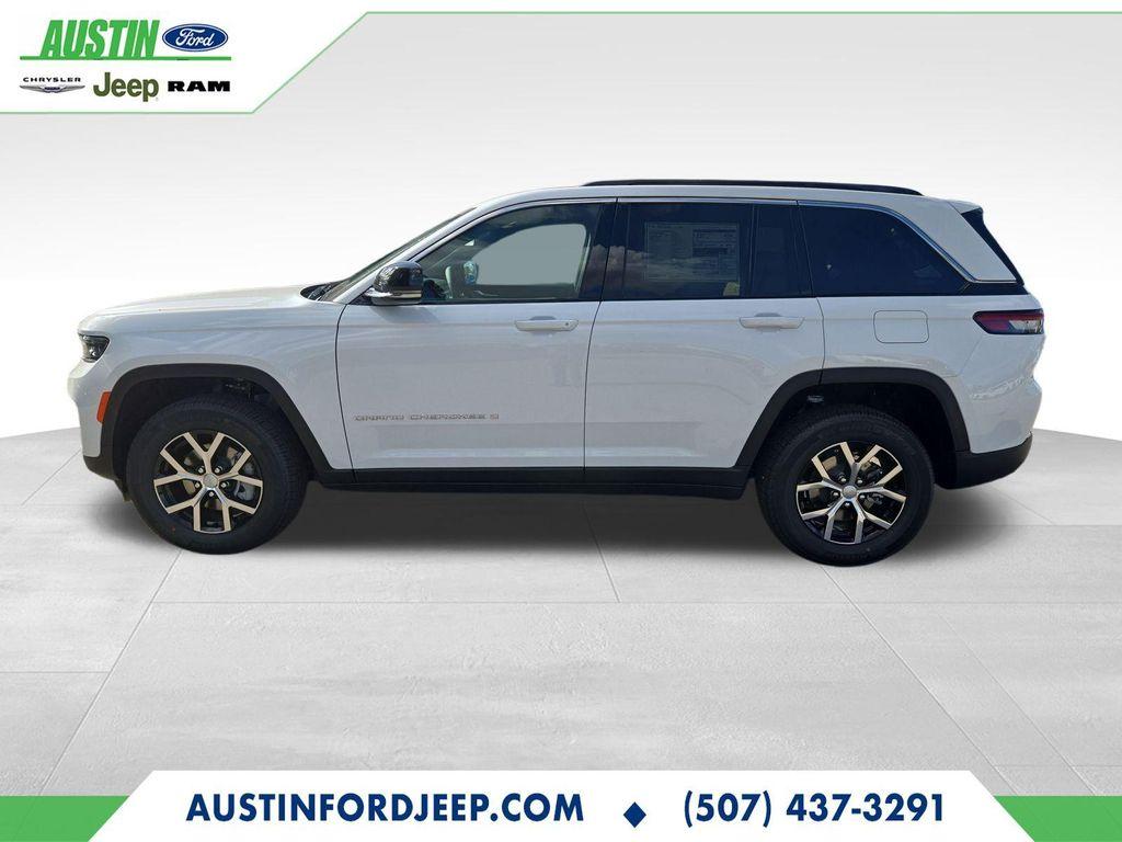 new 2025 Jeep Grand Cherokee car, priced at $44,852