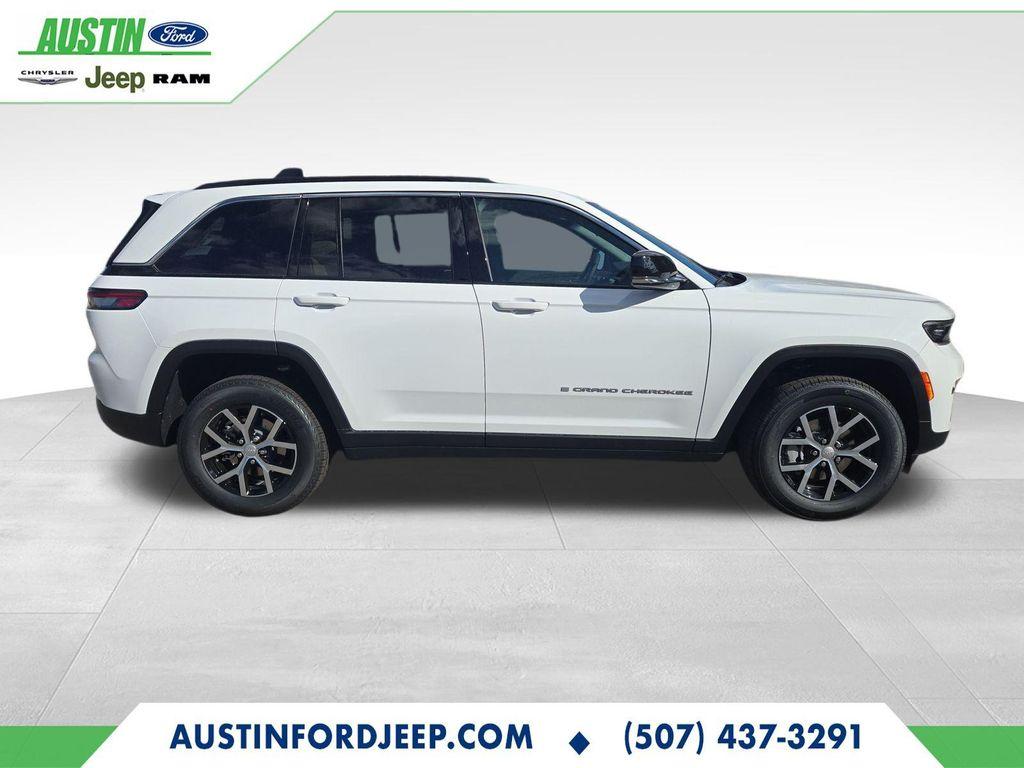 new 2025 Jeep Grand Cherokee car, priced at $44,852