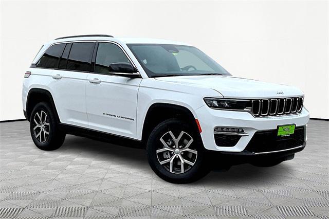 new 2025 Jeep Grand Cherokee car, priced at $43,695