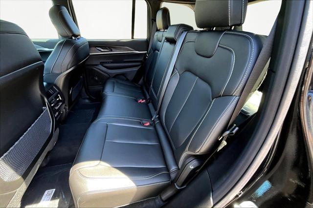 new 2025 Jeep Grand Cherokee car, priced at $43,206