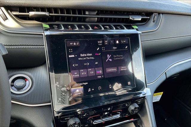 new 2025 Jeep Grand Cherokee car, priced at $42,677