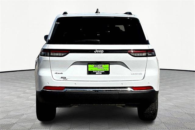 new 2025 Jeep Grand Cherokee car, priced at $43,902