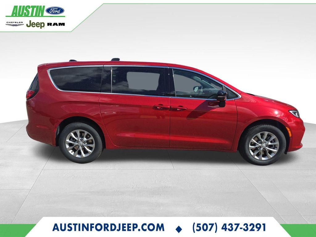 new 2026 Chrysler Pacifica car, priced at $45,723