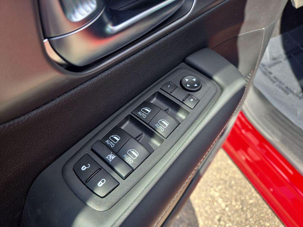 new 2026 Chrysler Pacifica car, priced at $45,723