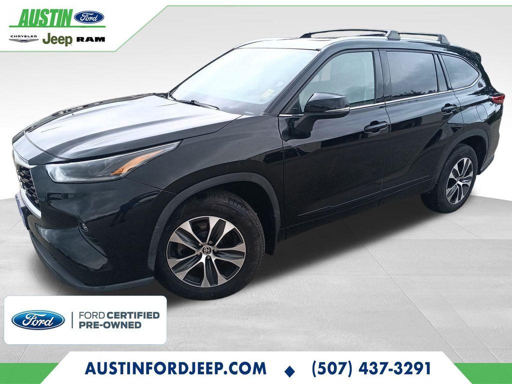 used 2021 Toyota Highlander car, priced at $29,980
