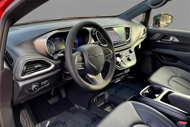 new 2025 Chrysler Pacifica car, priced at $43,639