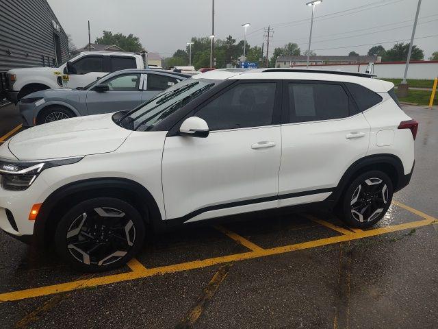 used 2024 Kia Seltos car, priced at $27,980