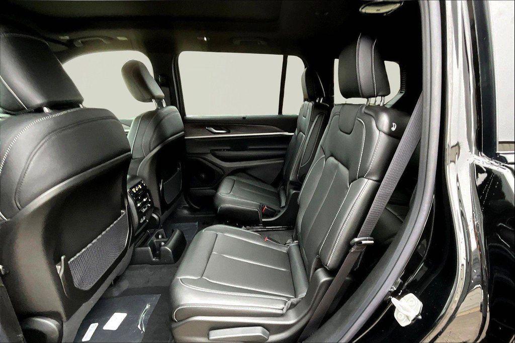 new 2025 Jeep Grand Cherokee L car, priced at $52,537