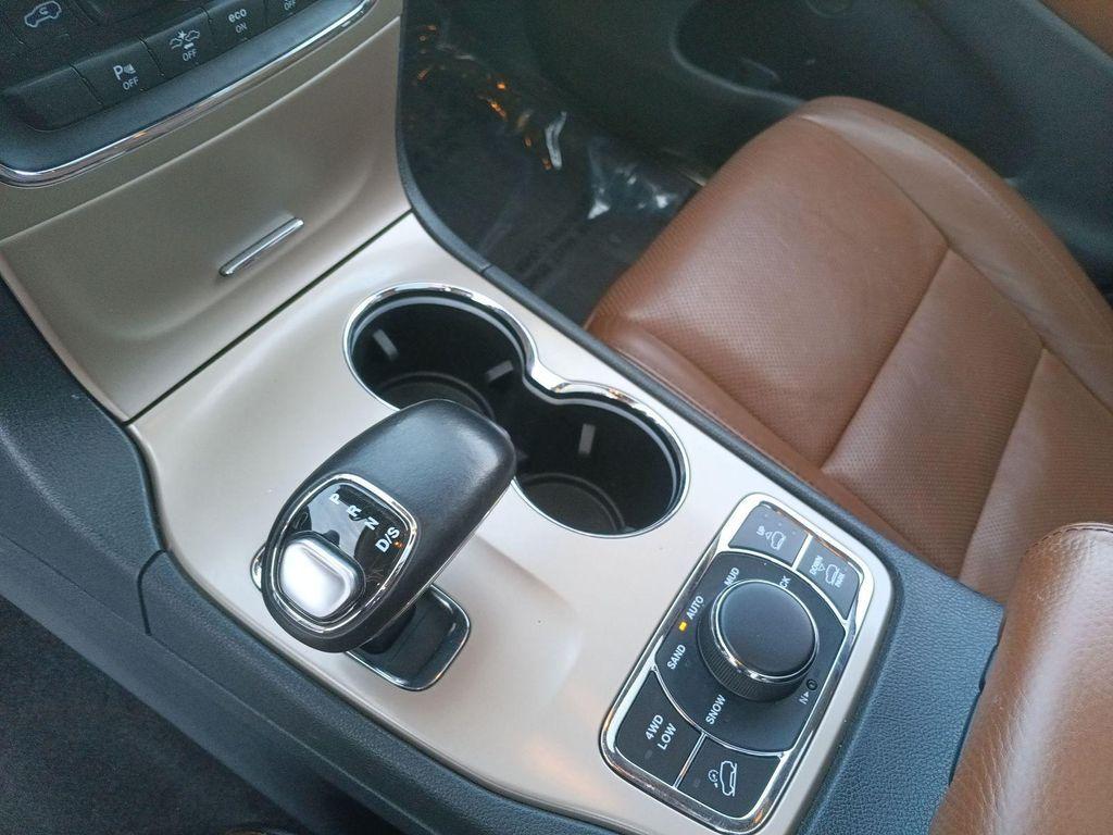 used 2015 Jeep Grand Cherokee car, priced at $15,980